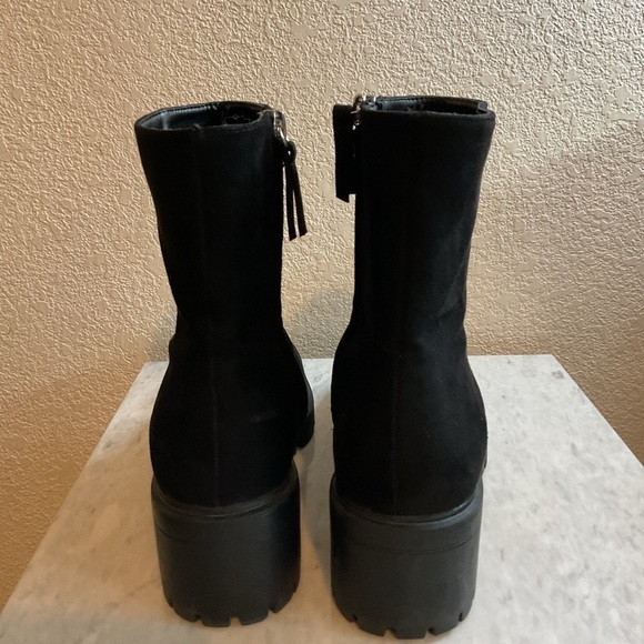 ZARA LUG SOLE CHELSEA BOOTS SIZE 9 vegan luxe SUEDE excellent quality chunky Y2K - Picture 2 of 7